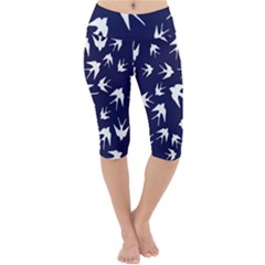 Birds Pattern Lightweight Velour Cropped Yoga Leggings