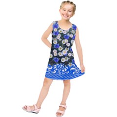 Marguerite Cornflower Vase Blossom Kids  Tunic Dress by Simbadda