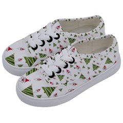 Christmas Santa Claus Decoration Kids  Classic Low Top Sneakers by Celenk