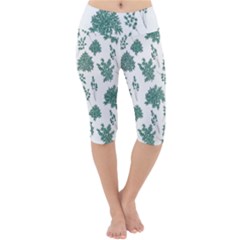 Flower Pattern Pattern Design Lightweight Velour Cropped Yoga Leggings by Celenk