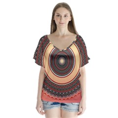 Ornamental Shape Concentric Round V-neck Flutter Sleeve Top