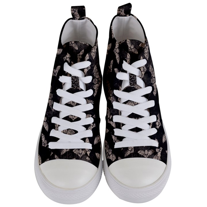 Vintage Halloween Bat pattern Women s Mid-Top Canvas Sneakers