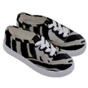 Zebra print Kids  Classic Low Top Sneakers View3