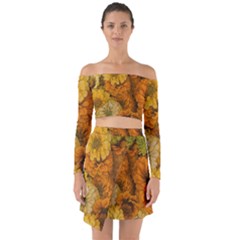 Yellow Zinnias Off Shoulder Top With Skirt Set by bloomingvinedesign