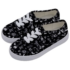 Halloween Pattern Kids  Classic Low Top Sneakers by Valentinaart