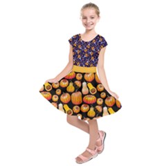 Purple & Orange Halloween Pumpkins Print Kids  Short Sleeve Dress by PattyVilleDesigns