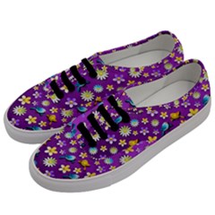 Default Floral Tissue Curtain Men s Classic Low Top Sneakers by Sapixe