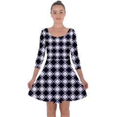 Square Diagonal Pattern Seamless Quarter Sleeve Skater Dress by Sapixe