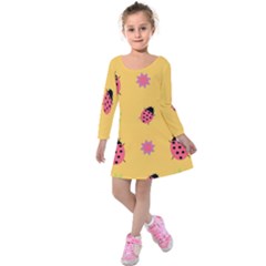 Ladybug Seamlessly Pattern Kids  Long Sleeve Velvet Dress by Sapixe