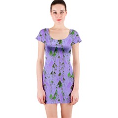 Lavender And Green Pyramids Short Sleeve Bodycon Dress by 1dsign