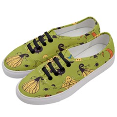 Funny Scary Spooky Halloween Party Design Women s Classic Low Top Sneakers by HalloweenParty