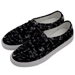 Human Skeleton Pattern - Halloween  Men s Classic Low Top Sneakers by Valentinaart