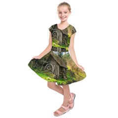 Landscape # 3 The Shed Kids  Short Sleeve Dress