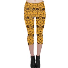 Pattern Pumpkin Spider Vintage Halloween Gothic Orange And Black Capri Leggings  by genx