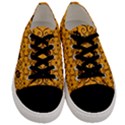 Pattern Pumpkin Spider Vintage Halloween Gothic orange and black Men s Low Top Canvas Sneakers View1