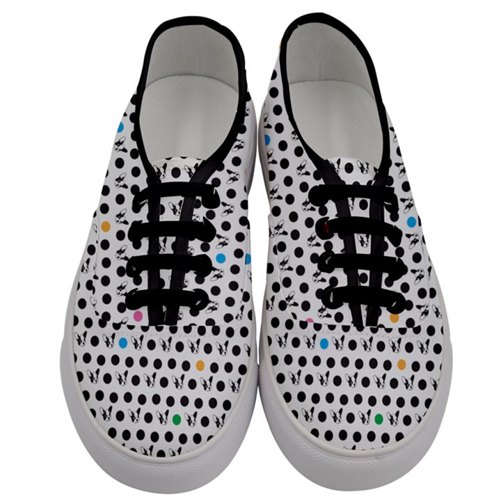 Boston Terrier Dog Pattern with rainbow and black polka dots Men s Classic Low Top Sneakers