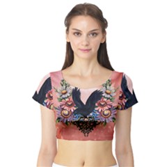 Wonderful Crow With Flowers On Red Vintage Dsign Short Sleeve Crop Top by FantasyWorld7