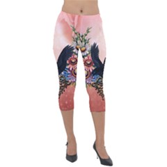 Wonderful Crow With Flowers On Red Vintage Dsign Lightweight Velour Capri Leggings 