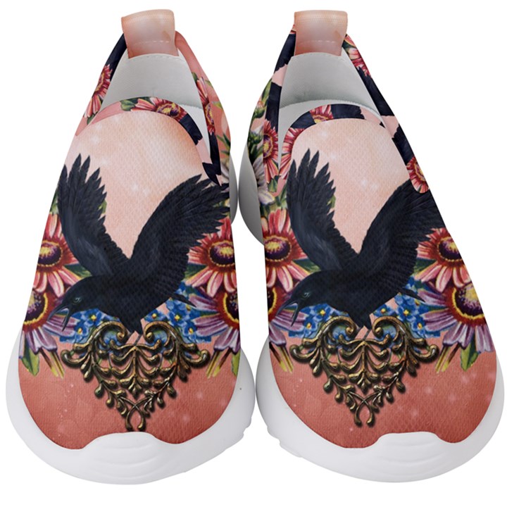 Wonderful Crow With Flowers On Red Vintage Dsign Kids  Slip On Sneakers