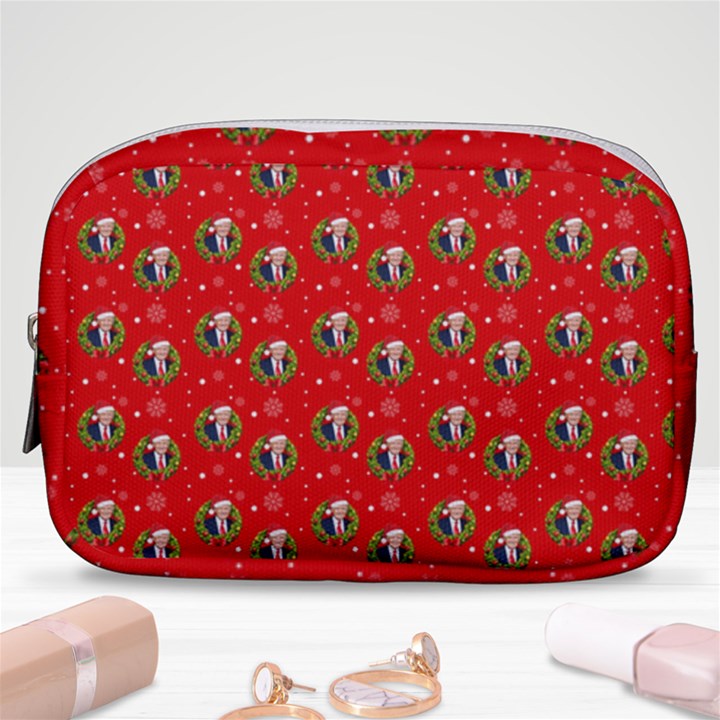 Trump Wrait Pattern Make Christmas Great Again MAGA Funny Red Gift with Snowflakes and Trump Face smiling Make Up Pouch (Small)