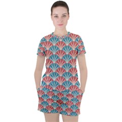 Seamless Patter Peacock Feathers Women s Tee And Shorts Set