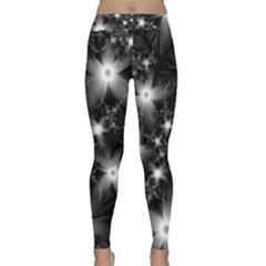 Black And White Floral Fractal Classic Yoga Leggings by Wegoenart