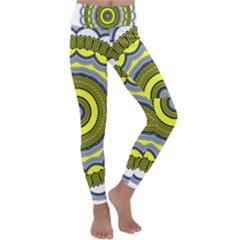 Mandala Pattern Round Ethnic Kids  Lightweight Velour Classic Yoga Leggings