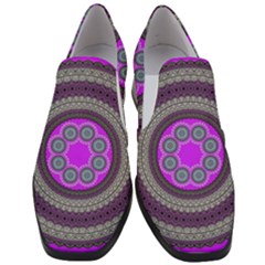 Round Pattern Ethnic Design Slip On Heel Loafers