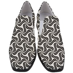 Soft Pattern Repeat Monochrome Slip On Heel Loafers