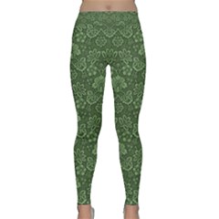 Damask Pattern Victorian Vintage Classic Yoga Leggings by Pakrebo