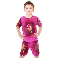 Deep Pink And Crimson Hibiscus Flower Macro Kid s Set by myrubiogarden