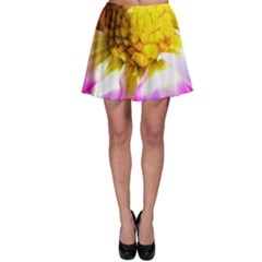 Purple, Pink And White Dahlia With A Bright Yellow Center Skater Skirt