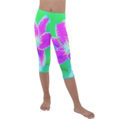 Hot Pink Stargazer Lily On Turquoise Blue And Green Kids  Lightweight Velour Capri Leggings 