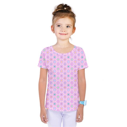 A Hexagonal Pattern Kids  One Piece Tee by Pakrebo