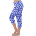 A Hexagonal Pattern Lightweight Velour Capri Yoga Leggings View2