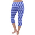 A Hexagonal Pattern Lightweight Velour Capri Yoga Leggings View4