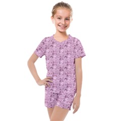 Texture Flower Background Pink Kids  Mesh Tee And Shorts Set