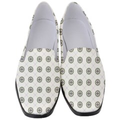 Logo Kekistan Pattern Elegant With Lines On White Background Women s Classic Loafer Heels