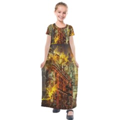 Flat Iron Building Architecture Kids  Short Sleeve Maxi Dress by Pakrebo