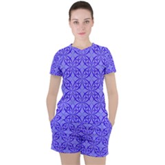 Blue Curved Line Women s Tee And Shorts Set