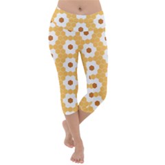 Hexagon Honeycomb Lightweight Velour Capri Yoga Leggings