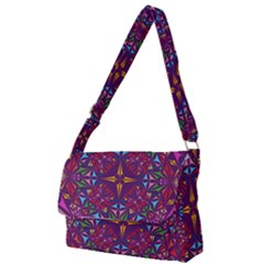 Kaleidoscope Triangle Pattern Full Print Messenger Bag