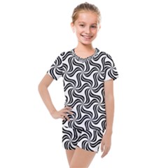 Soft Pattern Repeat Kids  Mesh Tee And Shorts Set