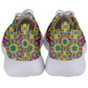 Triangle Mosaic Pattern Repeating Men s Lightweight Sports Shoes View4