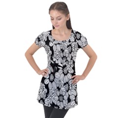 Black & White Floral Puff Sleeve Tunic Top by WensdaiAmbrose