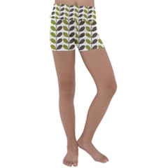 Leaf Plant Pattern Seamless Kids  Lightweight Velour Yoga Shorts