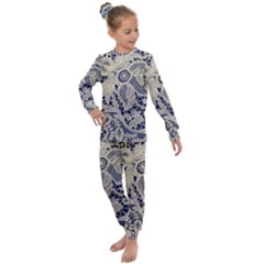 Point De Rose Kids  Long Sleeve Set  by Pakrebo