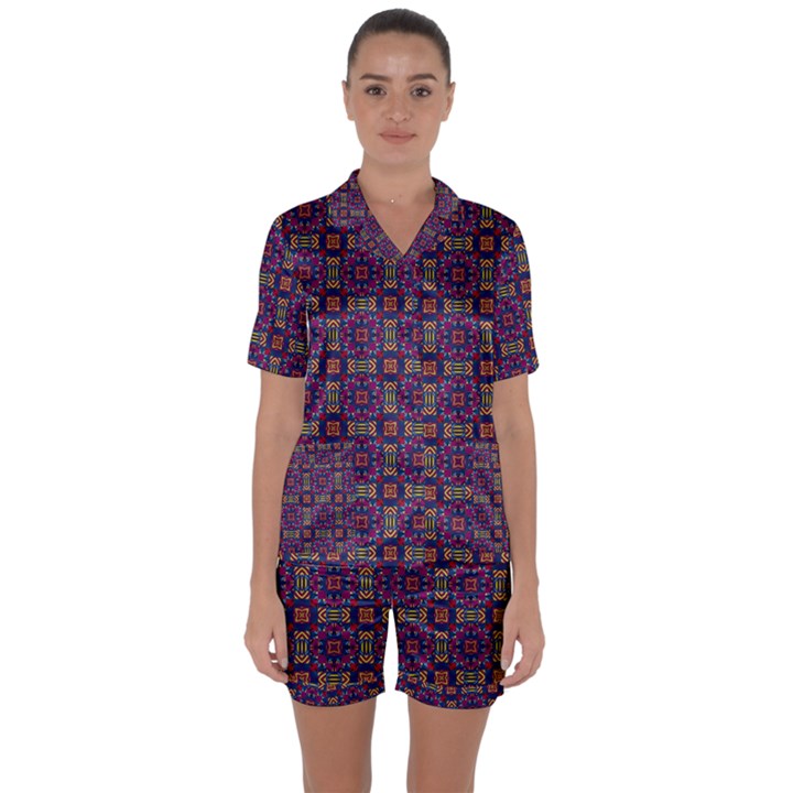 Tile Pattern Background Image Purple Satin Short Sleeve Pyjamas Set