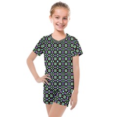 Background Image Pattern Kids  Mesh Tee And Shorts Set