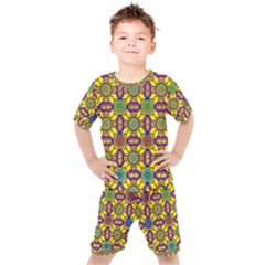 Background Image Geometric Kids  Tee And Shorts Set